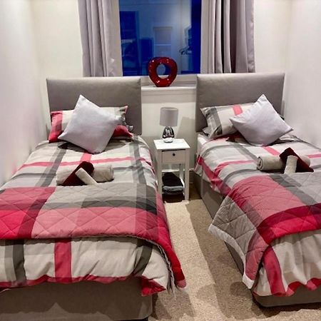 Stunning Spacious Apartment On River Ness Inverness Dış mekan fotoğraf