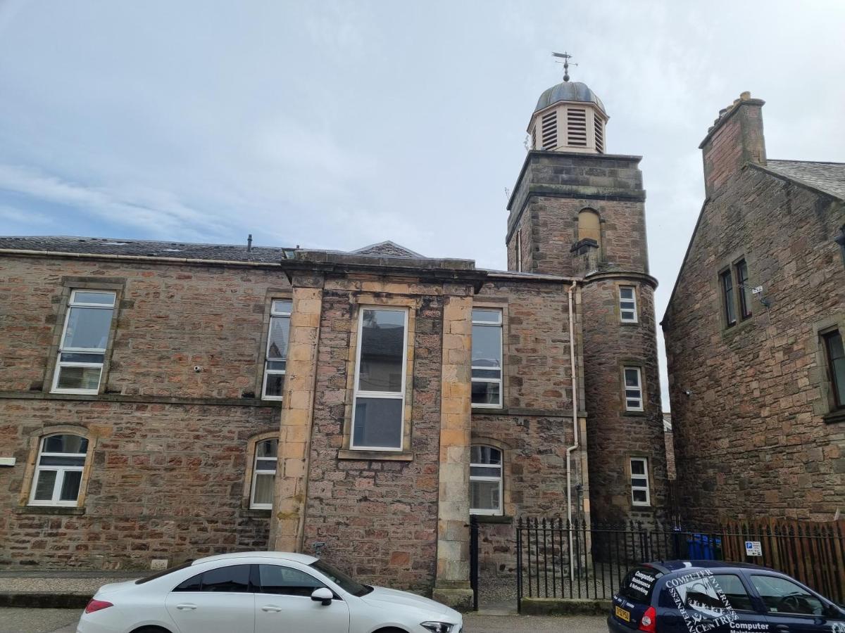 Stunning Spacious Apartment On River Ness Inverness Dış mekan fotoğraf