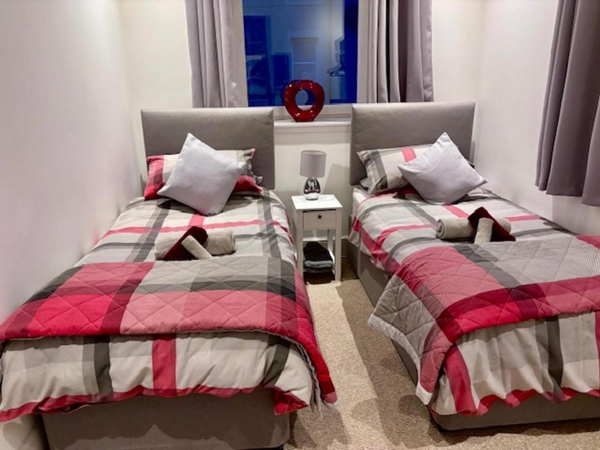 Stunning Spacious Apartment On River Ness Inverness Dış mekan fotoğraf