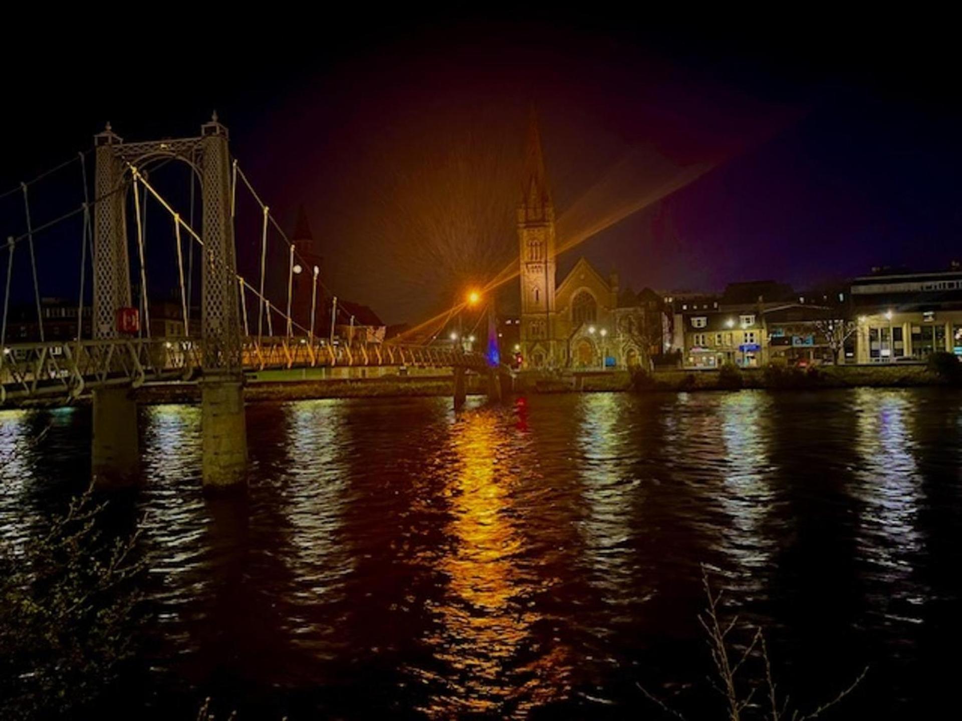 Stunning Spacious Apartment On River Ness Inverness Dış mekan fotoğraf