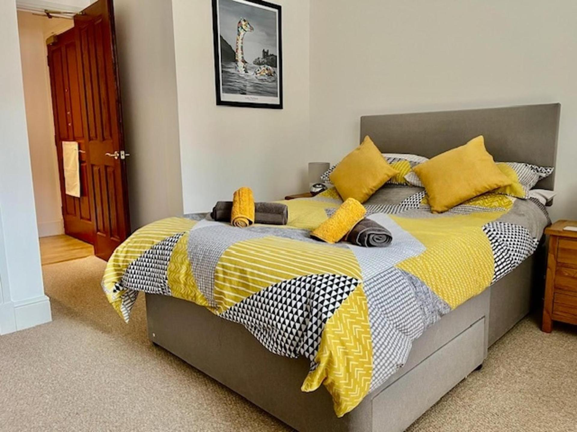 Stunning Spacious Apartment On River Ness Inverness Dış mekan fotoğraf